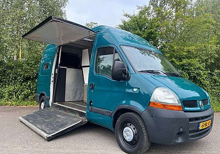 Renault Master Pferdewagen Horsetruck pferdetransporter