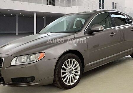 Volvo S80 Lim. D5 Summum-2.4-LEDER-MEMORY-XENON-PDC-