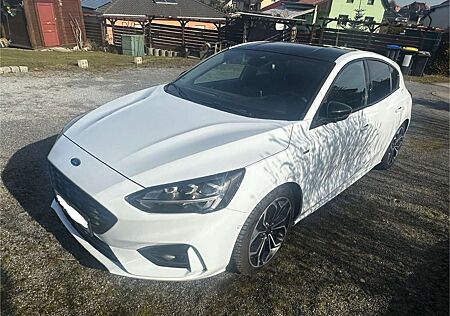 Ford Focus ST-Line