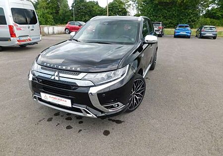 Mitsubishi Outlander Plug-in Hybrid TOP 2.4 MIVEC 4WD