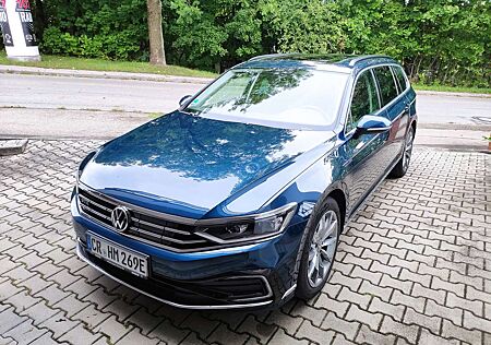 VW Passat Variant Volkswagen 1.4 TSI DSG GTE !VOLLE HÜTTE!