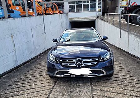 Mercedes-Benz E 220 d 4Matic T All-Terrain 9G-TRONIC Avantgarde