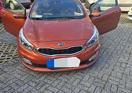 Kia Cee'd Ceed / 1.6 GDI Vision
