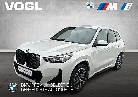 BMW iX1 xDrive30 LED-Scheinwerfer SHZ