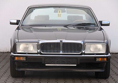 Jaguar XJ40 Soverein mit 2 Jahre Garantie H-Zulassung