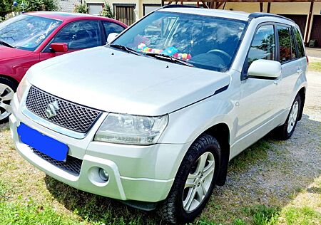 Suzuki Grand Vitara 2.0 Automatik Comfort