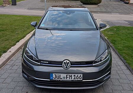 VW Golf Volkswagen 1.5 TSI ACT OPF BlueMotion IQ.DRIVE