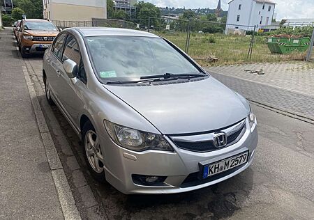 Honda Civic 1.6i Automatik LS