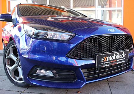 Ford Focus TURNIER ST* LEDER SPORT PAKET* BI-XENON*