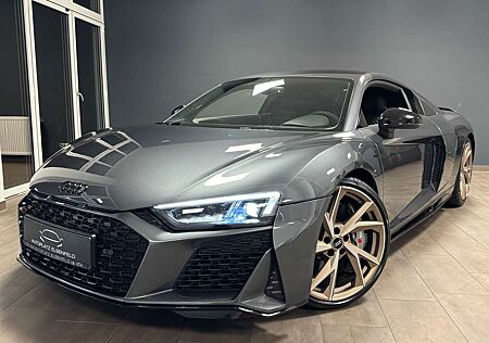 Audi R8 5.2 FSI V10 Quattro Performace EVO / CARBON
