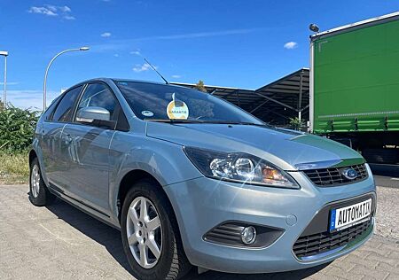 Ford Focus Titanium,Automatik,Klimaautomatik,5-Türig