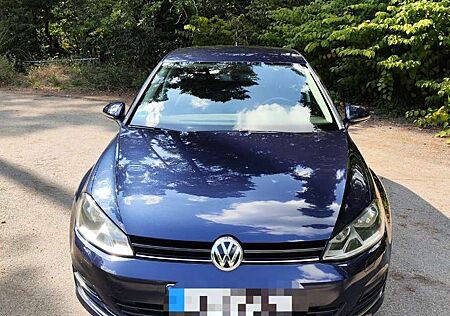 VW Golf Volkswagen Lounge BMT