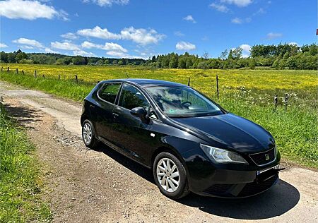 Seat Ibiza 5-Türer 1.4 16V Style TÜV 5/2027