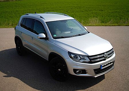 VW Tiguan Volkswagen Tiguan2.0TDI AllradDSGBlueMotionComfortlineLounge