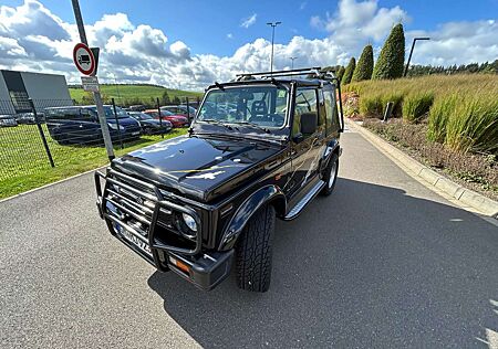 Suzuki SJ Samurai