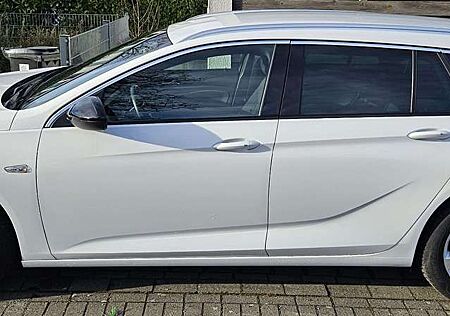 Opel Insignia Sports Tourer 1.5 Diesel Automatik Bus.