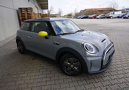 Mini Cooper SE Navi LED ACC 1.Hd mtl. 149.-