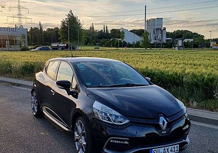 Renault Clio TCe 200 EDC Sport R.S.