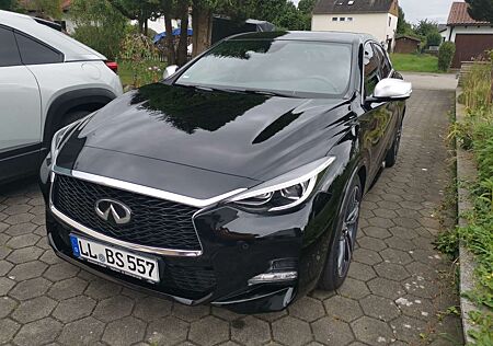 Infiniti Q30 2.0t DCT AWD Sport City Black TOP