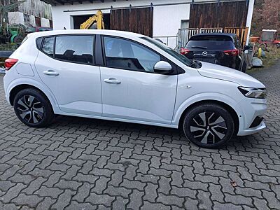 Dacia Sandero 3 TCE90 Expression SOFORT! R-Kam PDC vo.+hi. Klimaautom.