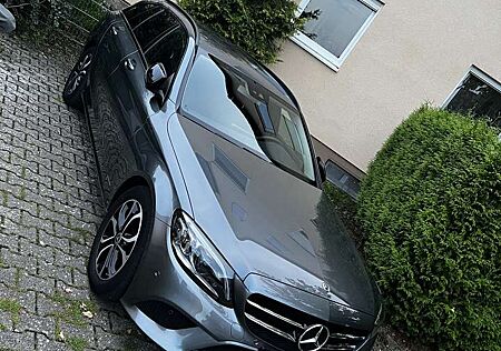 Mercedes-Benz C 220 d T 9G-TRONIC Avantgarde