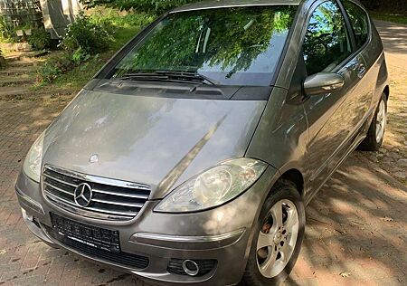 Mercedes-Benz A 200 Elegance