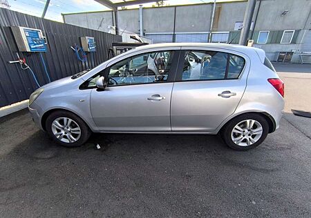 Opel Corsa 5 türer 1.2 16V ecoFLEX Easytrc Selection