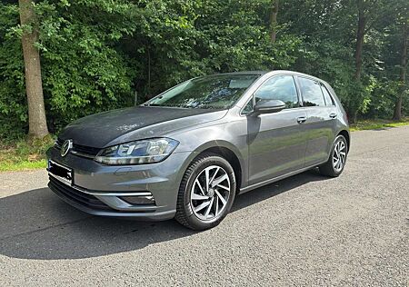 VW Golf Volkswagen 1.0 TSI Sound