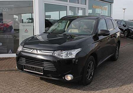 Mitsubishi Outlander 2.2 DI-D Instyle beige