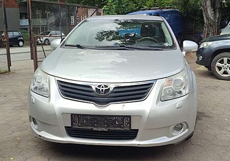 Toyota Avensis Sedan Automatik