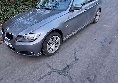 BMW 318i 318 Edition Lifestyle