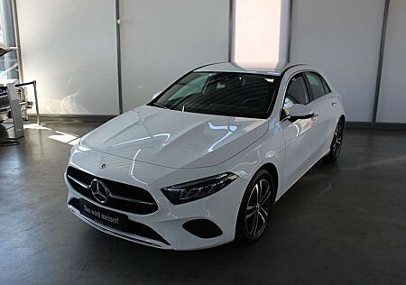 Mercedes-Benz A 200 Progressive LED Ambiente Lenkradheizung