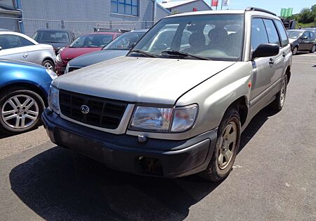 Subaru Forester 2.0 GX Allrad+Schiebedach+Klima+Sitzheizung+Ahk