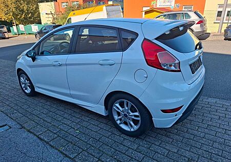 Ford Fiesta Celebration 1 HAND TÜV NEU SCHECKHEFT