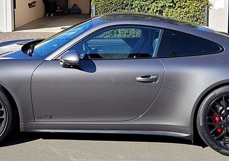 Porsche 911 Carrera 4 GTS PDK