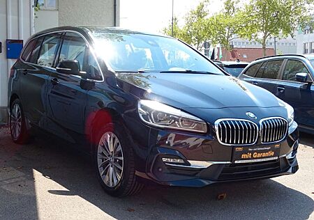 BMW 218 Aut Luxury Line Navi LEDer AHK