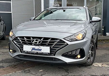 Hyundai i30 cw Trend*SHZ*AHK*PDC*SPUR*MwSt*CARPLAY*TOP*