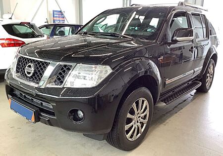 Nissan Pathfinder 3.0 *7 SITZER*AHK-MEMORY-TRITTBRETTER