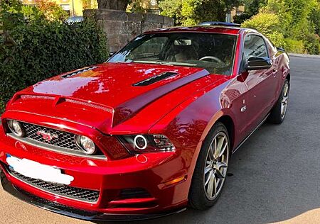 Ford Mustang V8 5.0 GT500