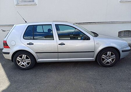 VW Golf Volkswagen 1.6 Automatik Special