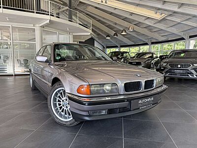 BMW 728 2. BESITZ   WARTUNGSHEFT   STANDHEIZUNG