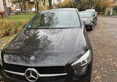 Mercedes-Benz B 220 d 8G-DCT Progressive Advanced