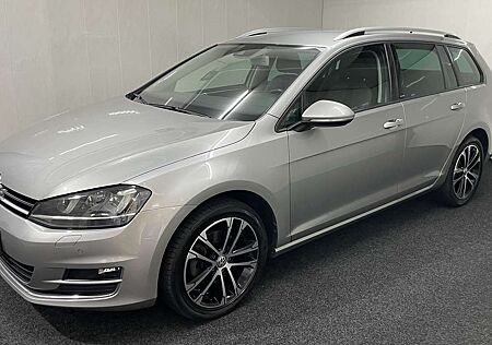 VW Golf Variant Volkswagen 1.4 TSI Automatik XENON SHZ NAVI PDC TEMP AHK BT