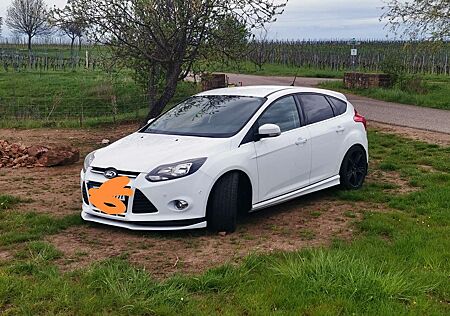 Ford Focus 1.0 EcoBoost Start-Stopp-System Titanium