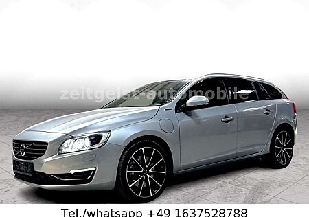 Volvo V60 Plug-in-Hyb* AWD*LEDER*1.HAND*SERVICE NEU*