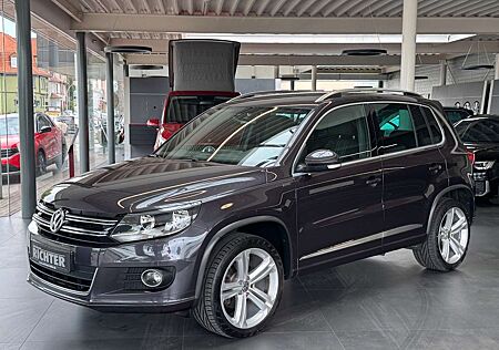 VW Tiguan Volkswagen R-Line Kamera/SHZ/NAVI/PDC/Tempomat/AHK