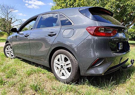 Kia Cee'd Ceed / 1.4 Edition 7