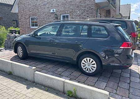 VW Golf Variant Volkswagen Golf VII Variant 1.2 TSI BlueMotion Technology Tre