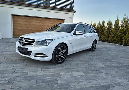 Mercedes-Benz C 200 T CDI 7G- Avantgarde Edition C ACC Distronic