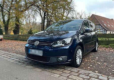 VW Touran Volkswagen 2.0 TDI DPF DSG Cup